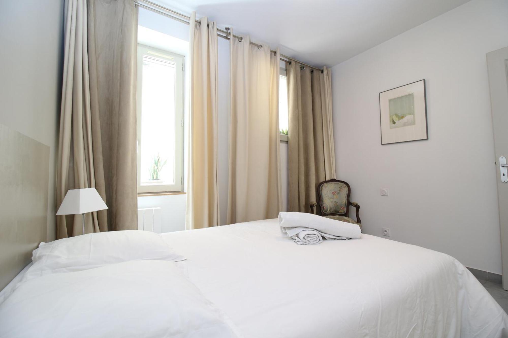 T3 Appartement Hypercentre Proche Commerce- Parking - 2 Chambres Wifi Gratuit Авіньйон Екстер'єр фото
