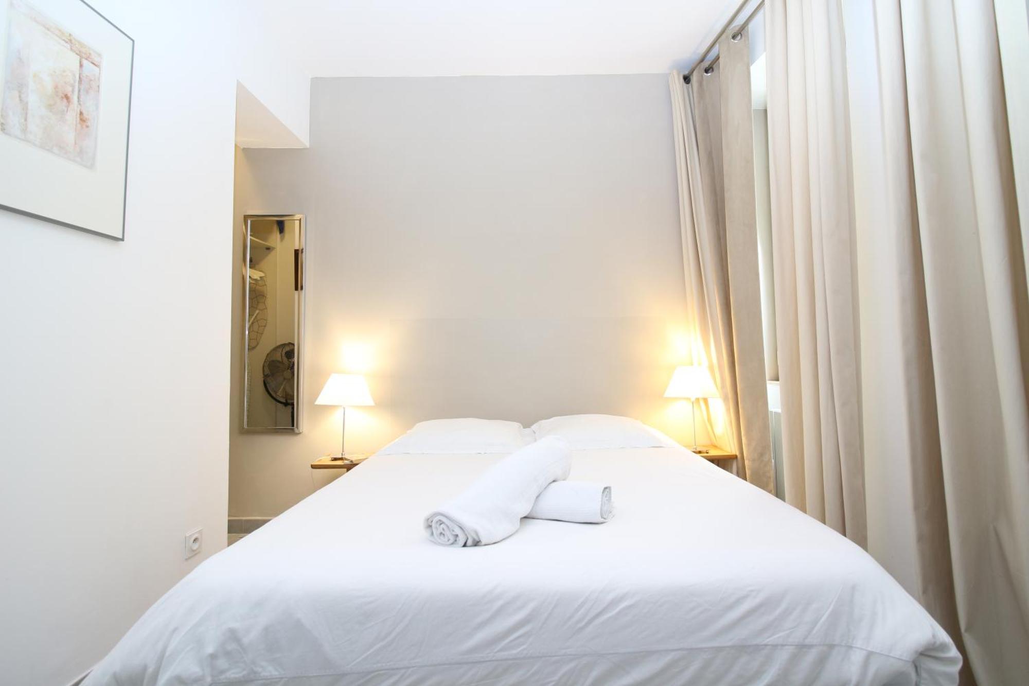 T3 Appartement Hypercentre Proche Commerce- Parking - 2 Chambres Wifi Gratuit Авіньйон Екстер'єр фото
