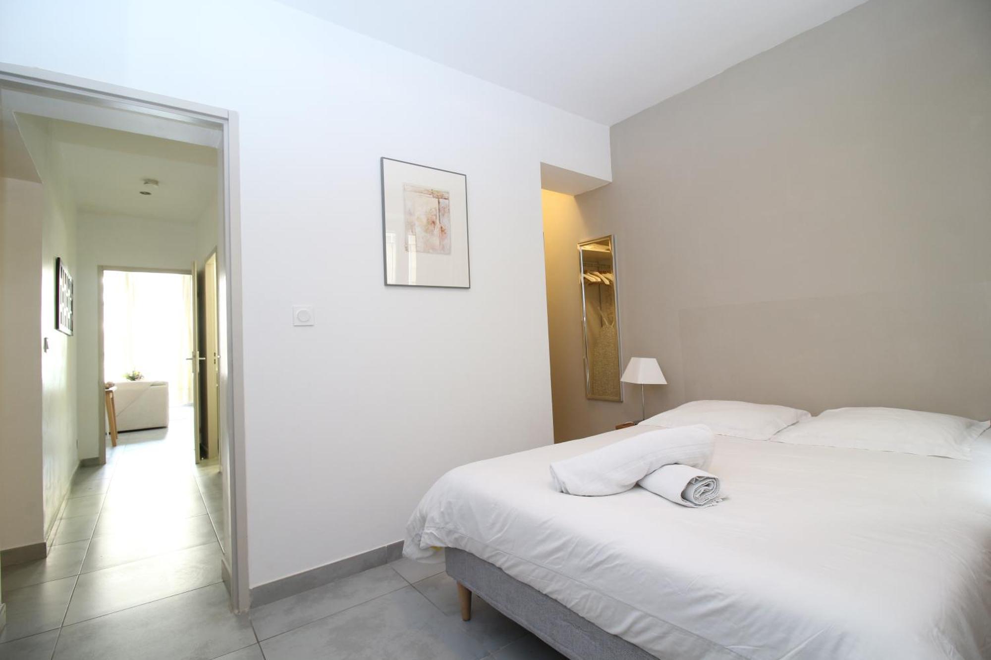 T3 Appartement Hypercentre Proche Commerce- Parking - 2 Chambres Wifi Gratuit Авіньйон Екстер'єр фото